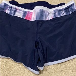 Lululemon Run times short size 6